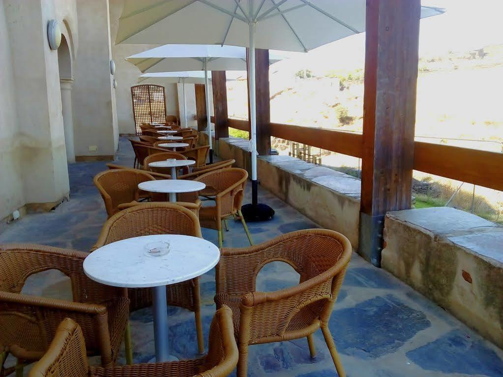 Hotel 4 Estrellas Conventual De Alcantara Exterior foto